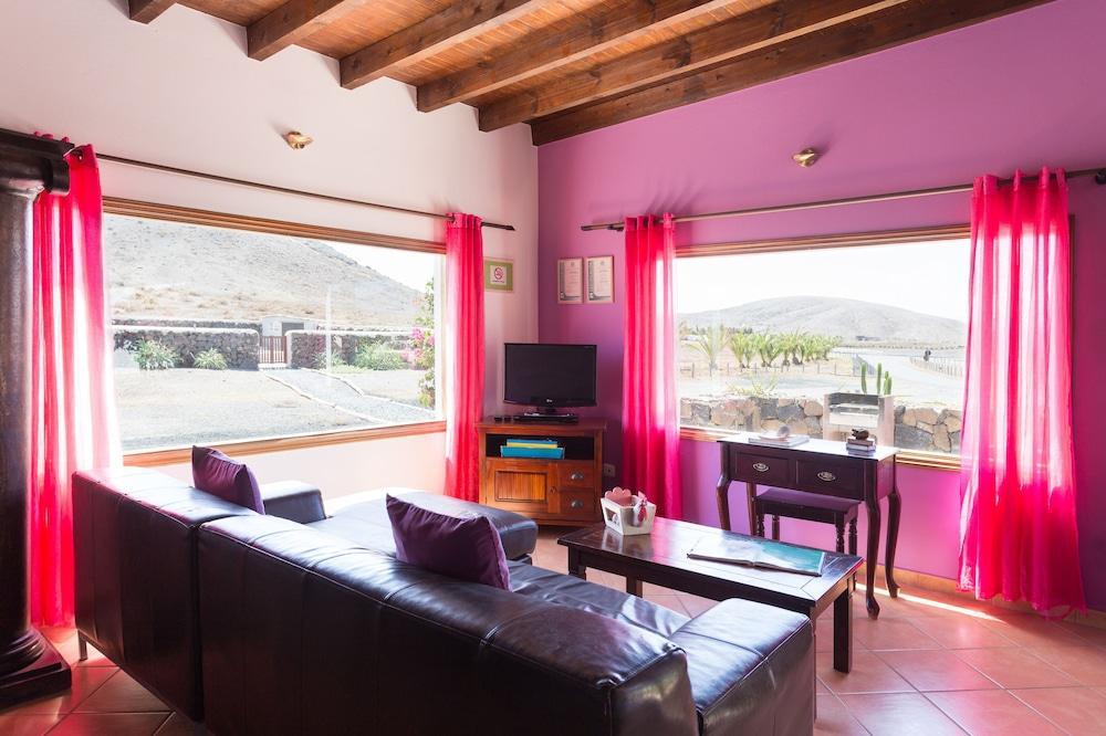 Casa Pilar, Aurora Y Tarabilla En Finca Ecologica Teguitar エクステリア 写真