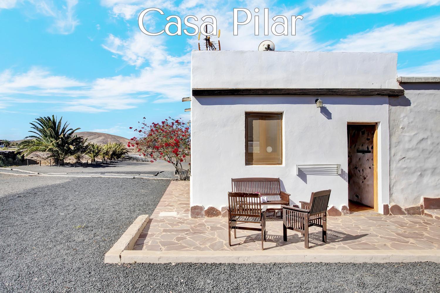 Casa Pilar, Aurora Y Tarabilla En Finca Ecologica Teguitar エクステリア 写真